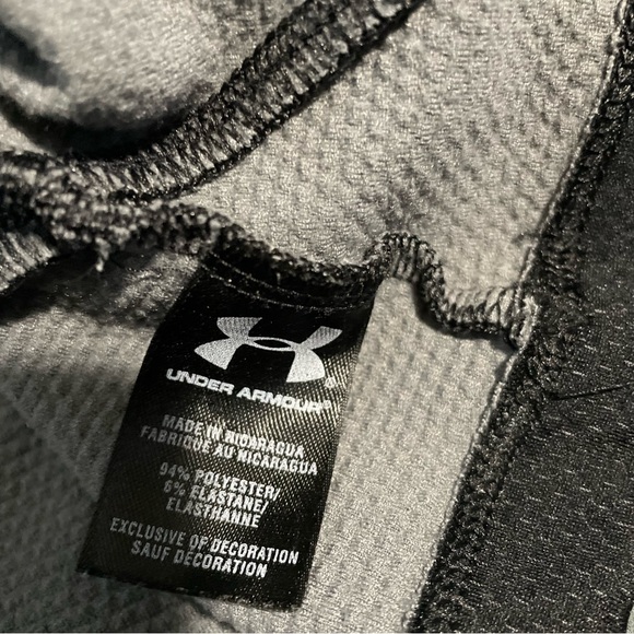 Like New Womans Under Armour Half Zip Hoodie - Picture 4 of 4